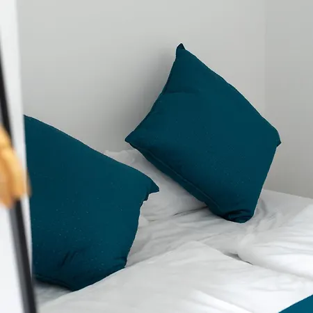 Lit Living - Fully Equipped - Box Spring - Parking - Business & Longstay Altenstadt