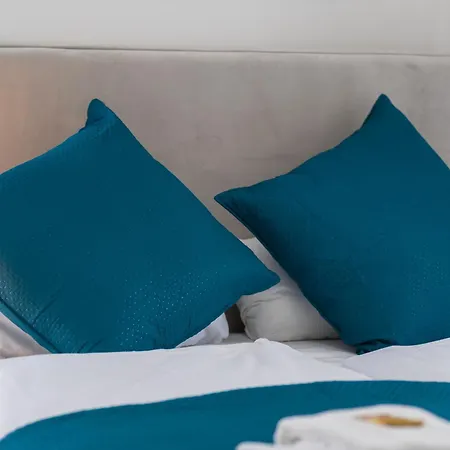 Lit Living - Fully Equipped - Box Spring - Parking - Business & Longstay Appartement Altenstadt