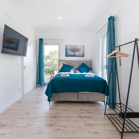 Lit Living - Fully Equipped - Box Spring - Parking - Business & Longstay Appartement