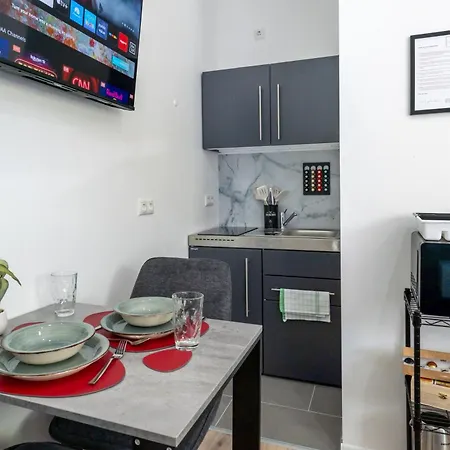 Appartement Lit Living - Fully Equipped - Box Spring - Parking - Business & Longstay