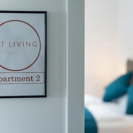 Lit Living - Deluxe - Box Spring - Parking - Neueröffnung - New Opening Apartment *