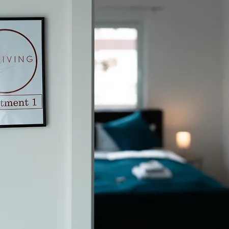 Lit Living - Fully Equipped - Box Spring - Parking - Business & Longstay Appartement Altenstadt