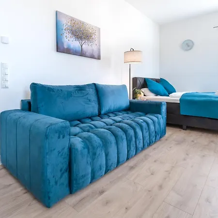 Lit Living - Fully Equipped - Box Spring - Parking - Business & Longstay Альтенштадт